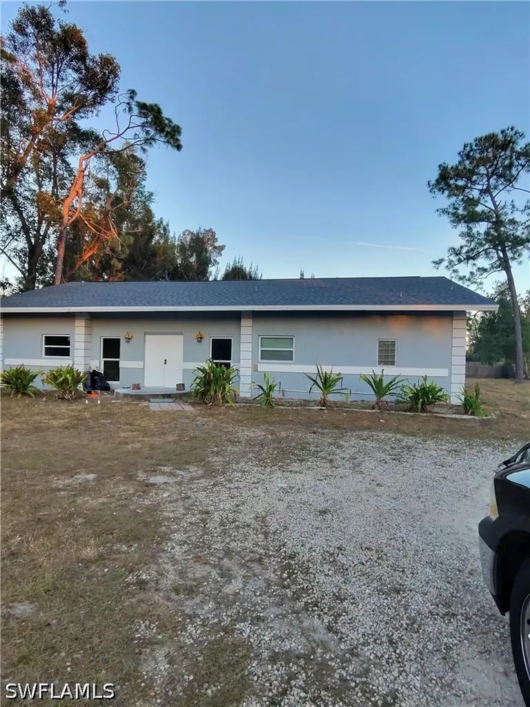 7823 Marx Drive North Fort Myers FL 33917