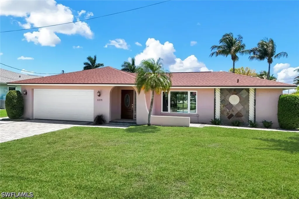 4005 SE 1st Avenue Cape Coral FL 33904