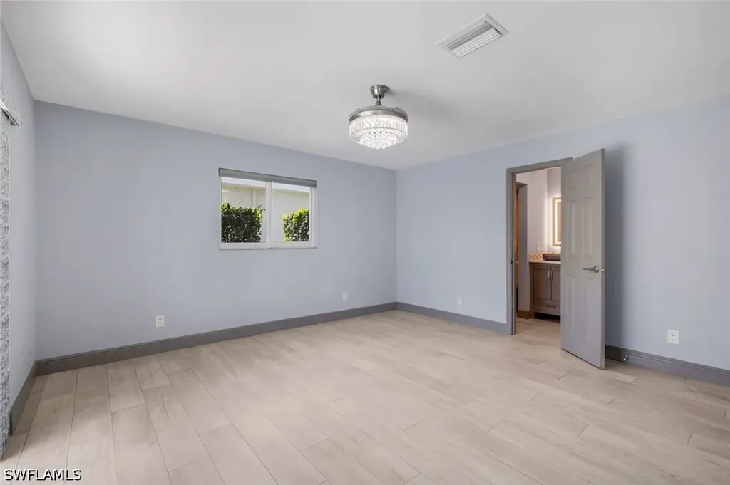 4005 SE 1st Avenue Cape Coral FL 33904