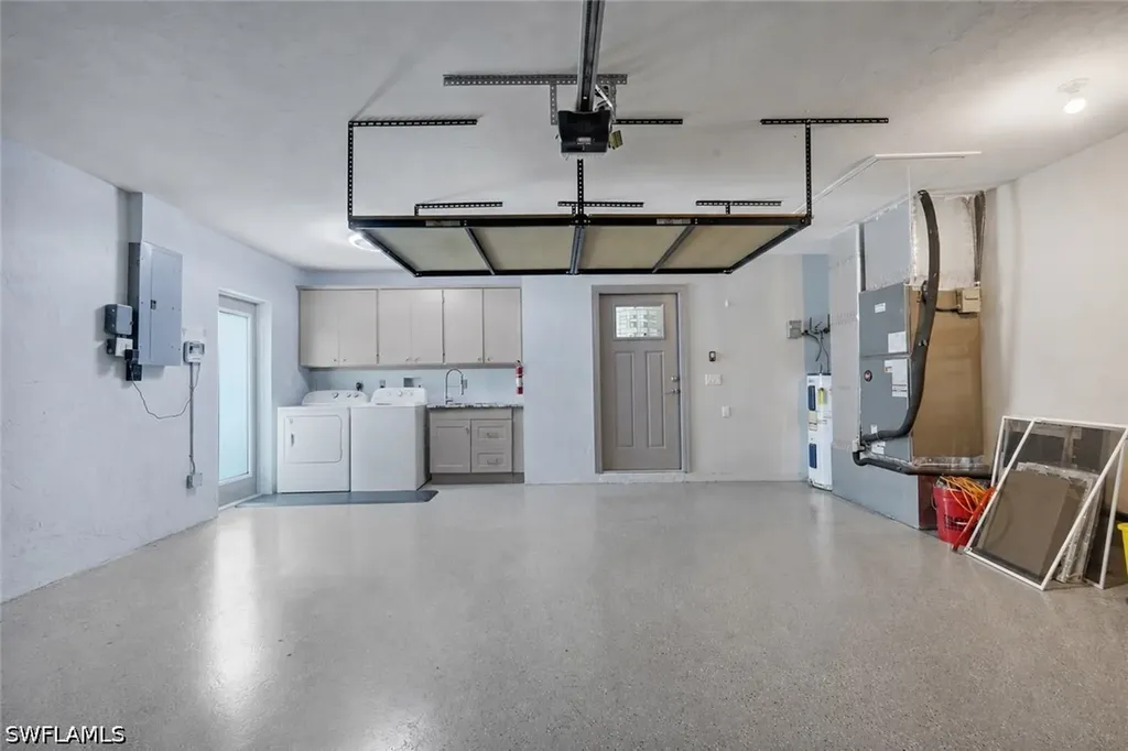 4005 SE 1st Avenue Cape Coral FL 33904