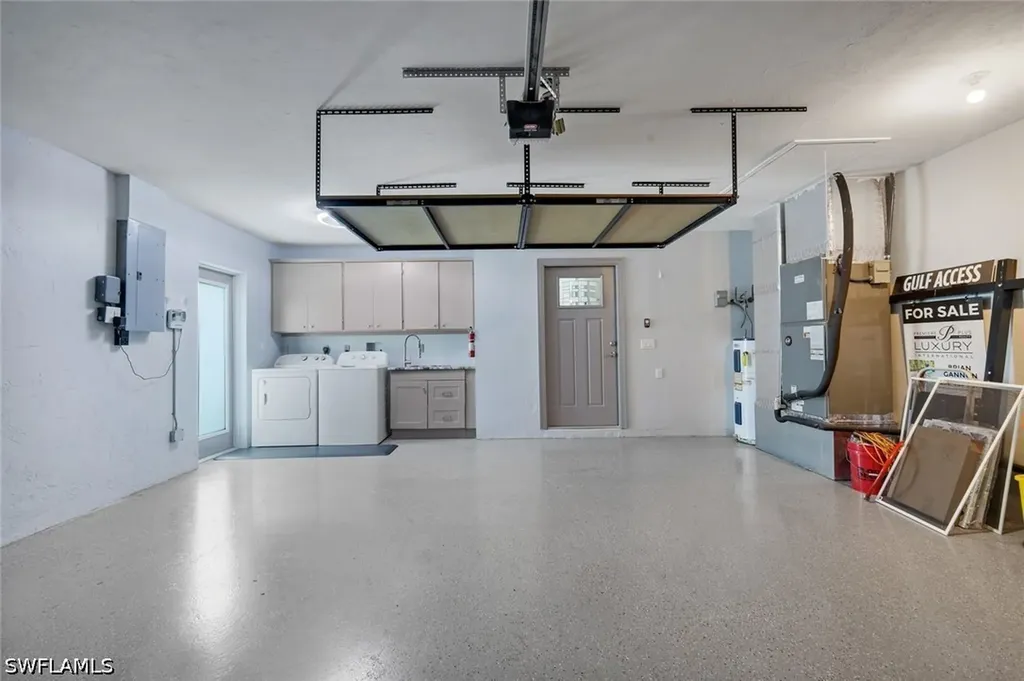 4005 SE 1st Avenue Cape Coral FL 33904