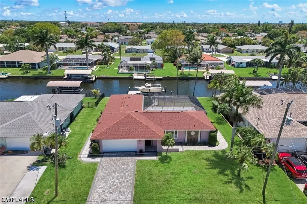 4005 SE 1st Avenue Cape Coral FL 33904