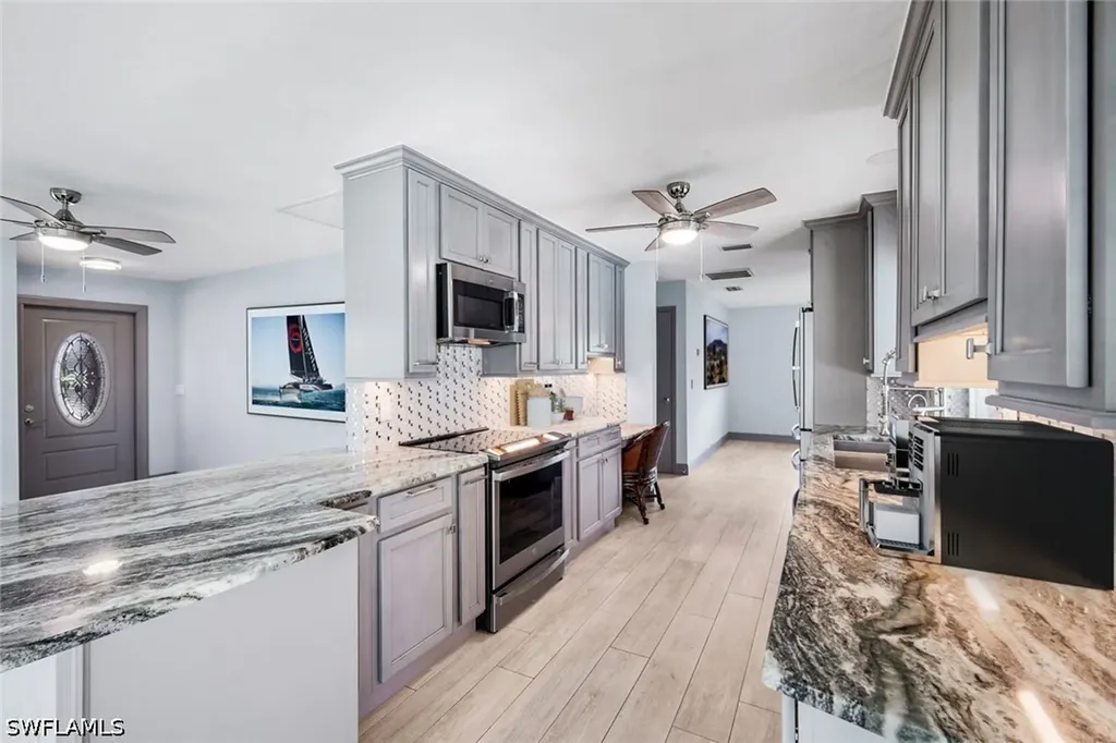 4005 SE 1st Avenue Cape Coral FL 33904