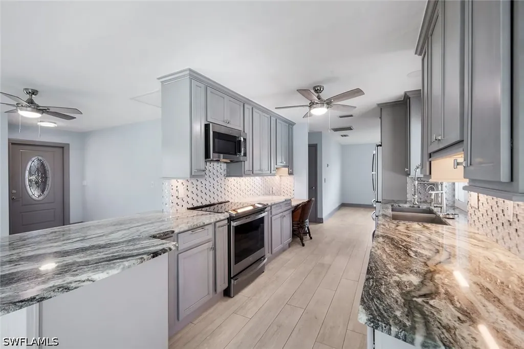 4005 SE 1st Avenue Cape Coral FL 33904
