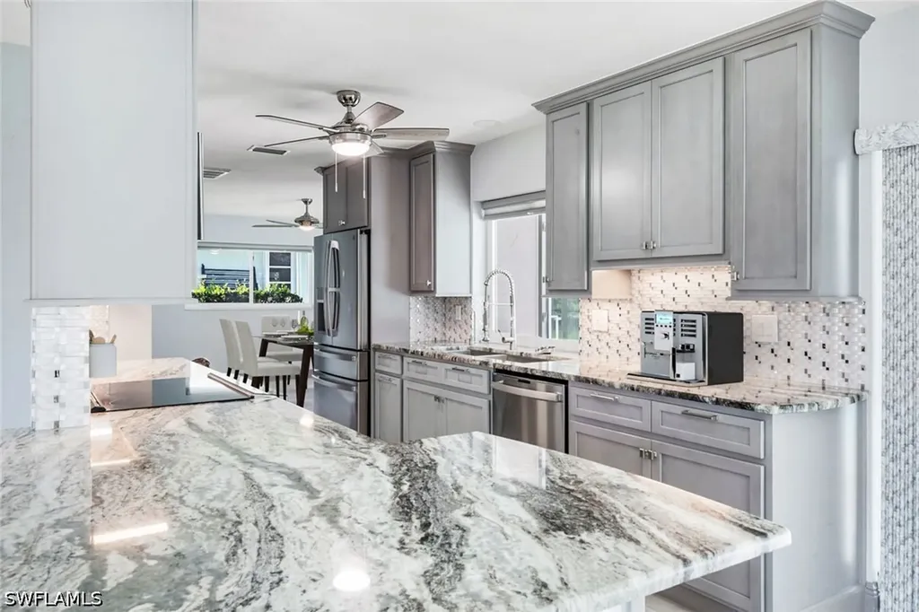 4005 SE 1st Avenue Cape Coral FL 33904