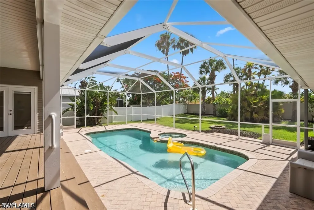 15555 Caloosa Creek Circle Fort Myers FL 33908