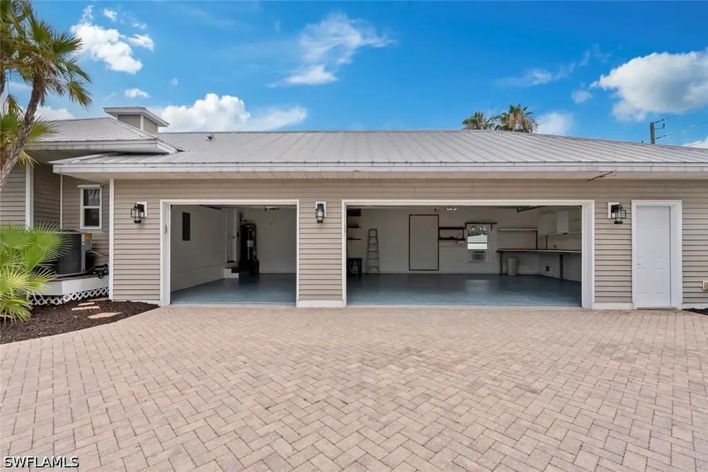 15555 Caloosa Creek Circle Fort Myers FL 33908