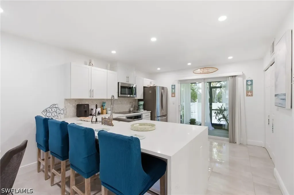 731 W Elkcam Circle Marco Island FL 34145