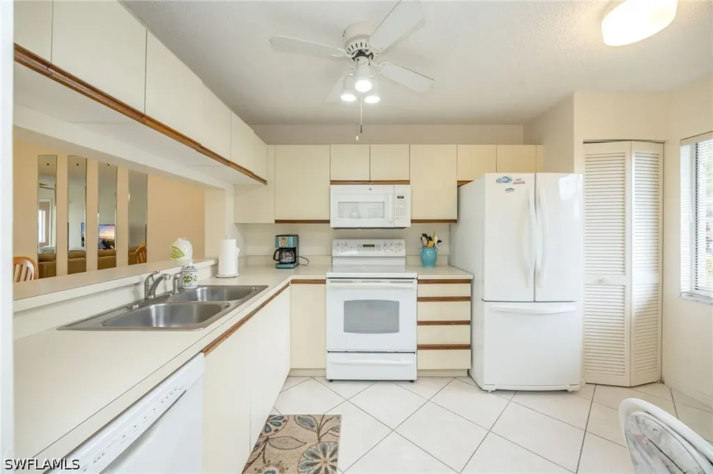 5950 Amherst Drive Naples FL 34112