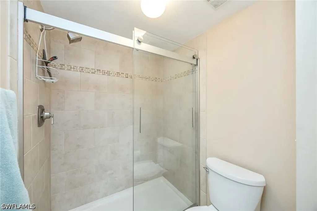 5950 Amherst Drive Naples FL 34112