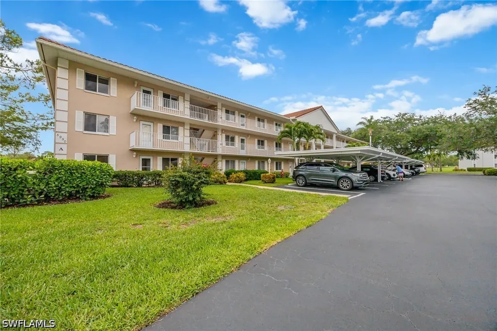 5950 Amherst Drive Naples FL 34112