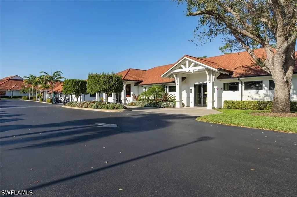 5950 Amherst Drive Naples FL 34112