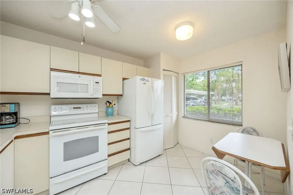 5950 Amherst Drive Naples FL 34112