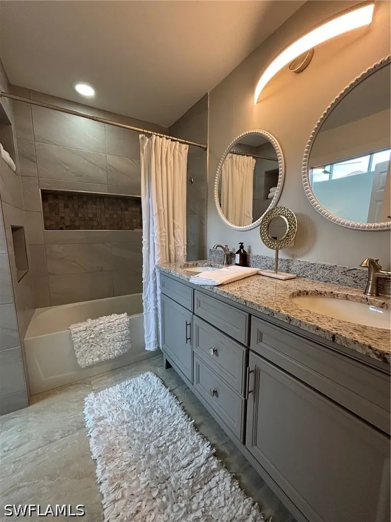 4215 Covey Circle Naples FL 34109