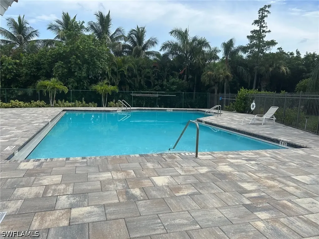 4215 Covey Circle Naples FL 34109