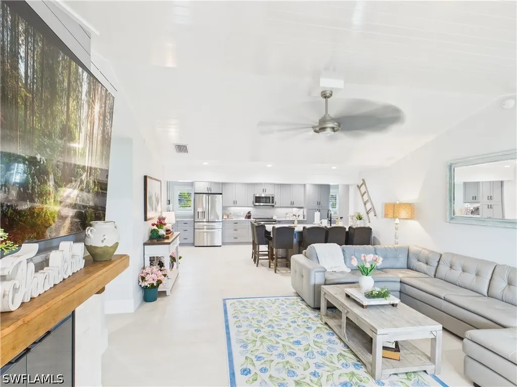 3650 Sunset Boulevard Naples FL 34112