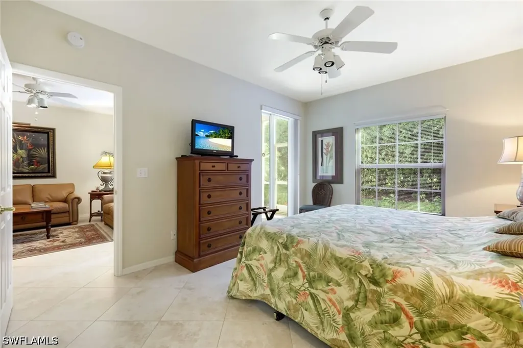 823 Tanbark Drive Naples FL 34108