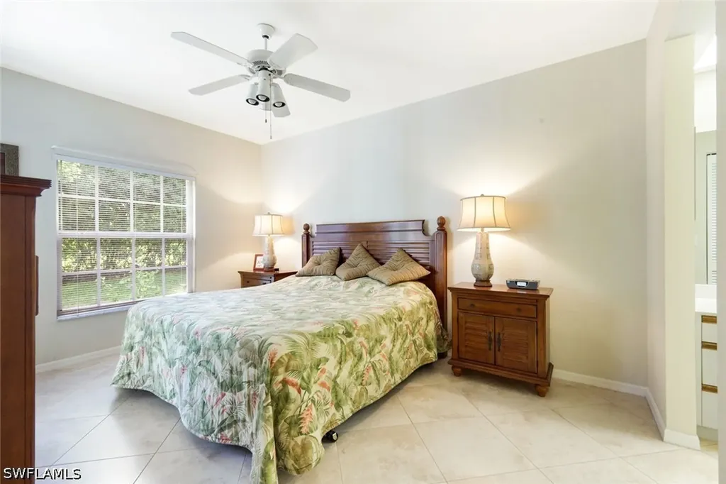 823 Tanbark Drive Naples FL 34108