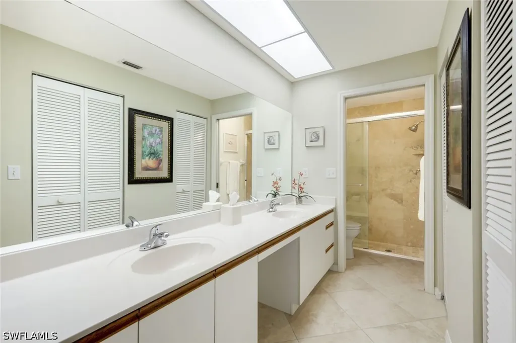823 Tanbark Drive Naples FL 34108