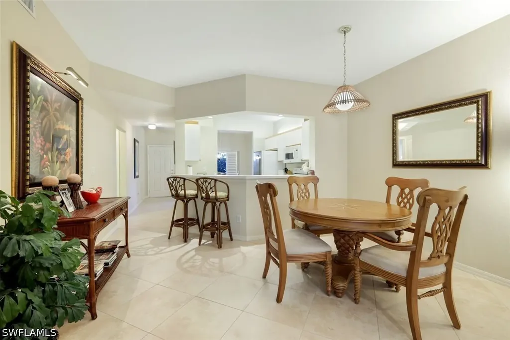 823 Tanbark Drive Naples FL 34108