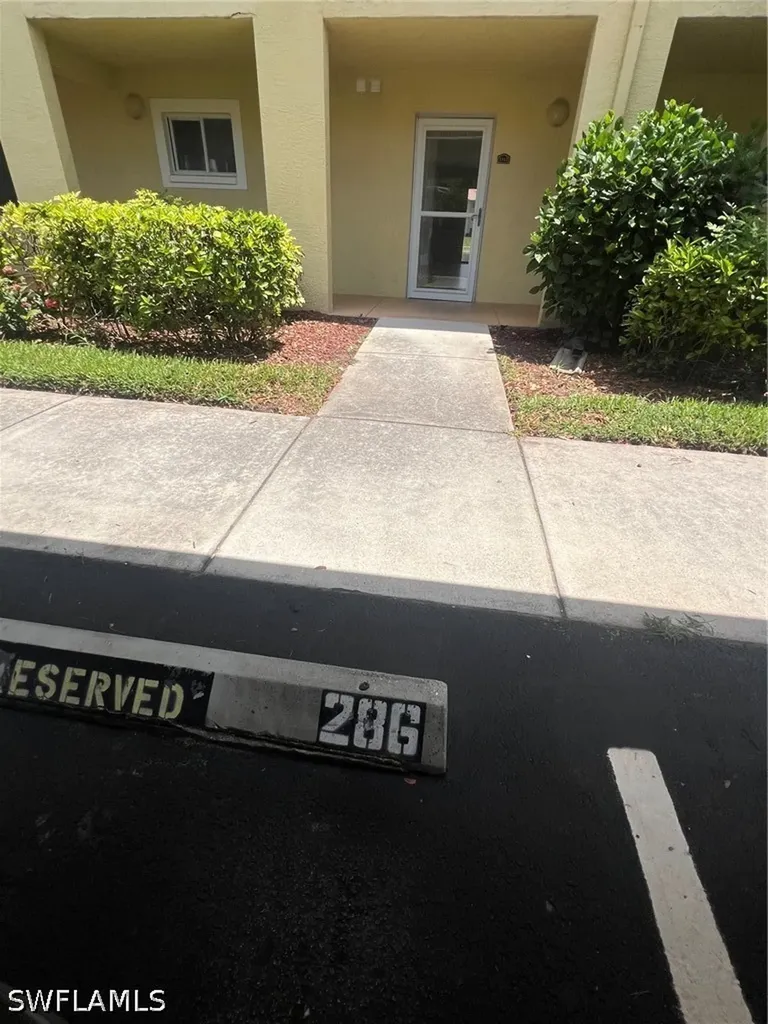 8284 Key Royal Circle Naples FL 34119