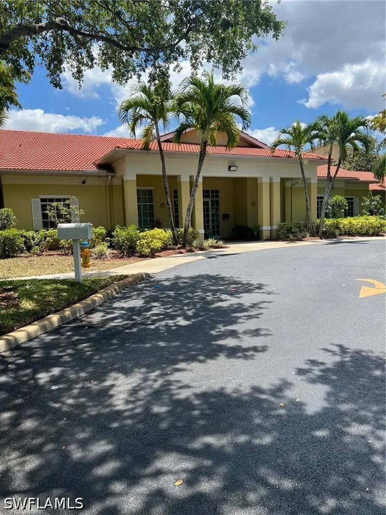 8284 Key Royal Circle Naples FL 34119