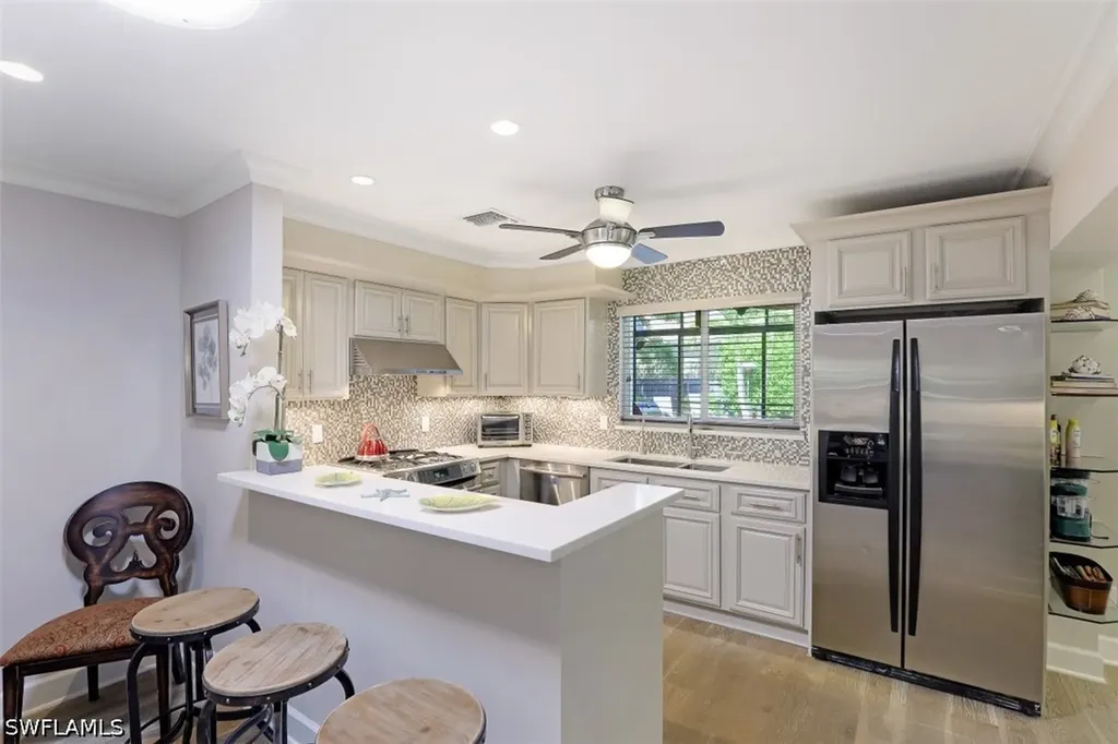 1199 9th Avenue N Naples FL 34102