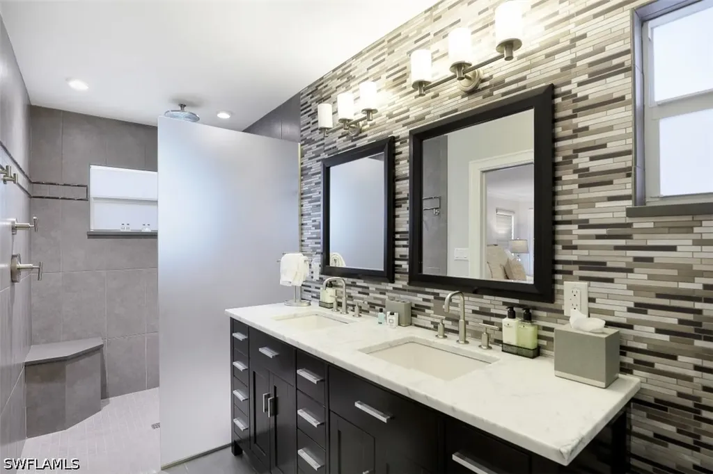1199 9th Avenue N Naples FL 34102