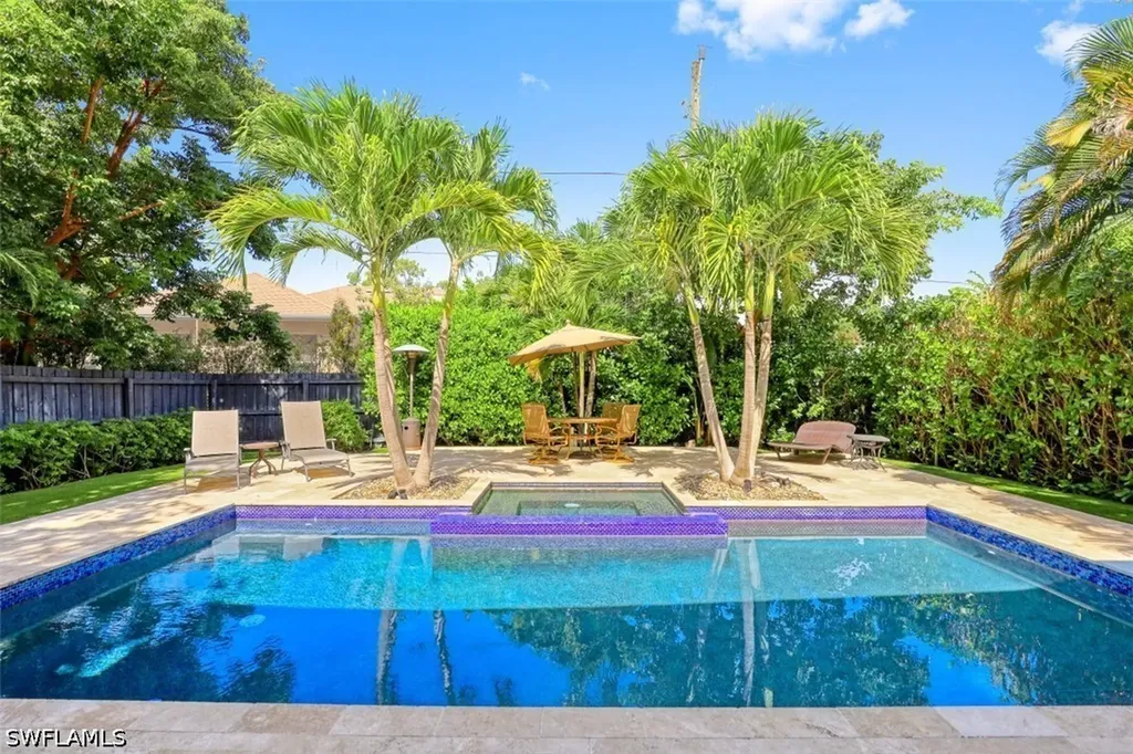 1199 9th Avenue N Naples FL 34102