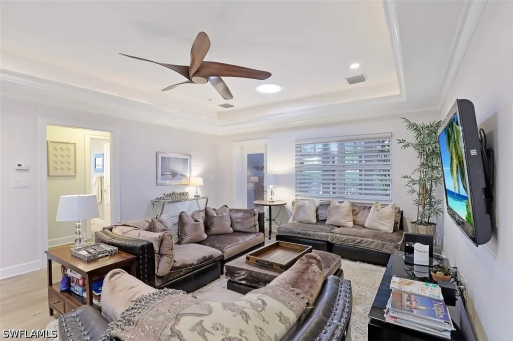 1199 9th Avenue N Naples FL 34102