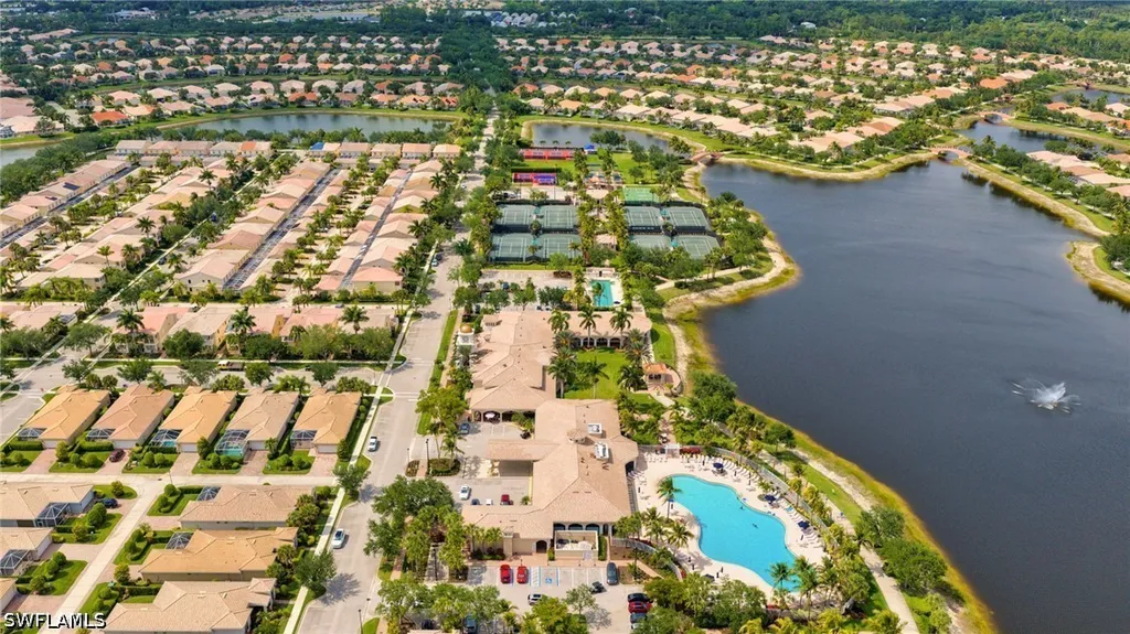 7558 Garibaldi Court Naples FL 34114