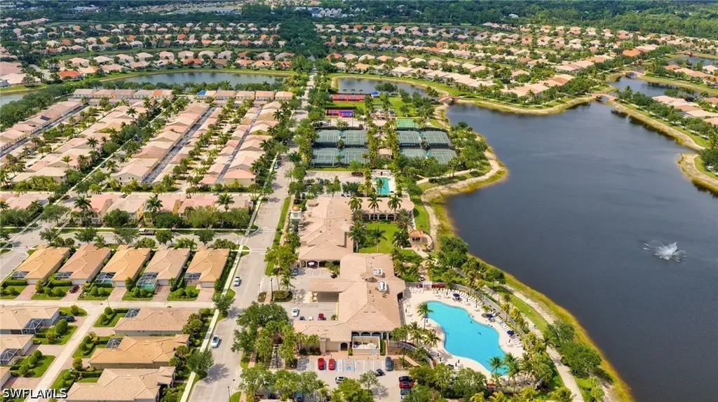 7558 Garibaldi Court Naples FL 34114