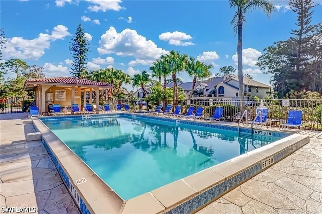 221 Fox Glen Drive Naples FL 34104