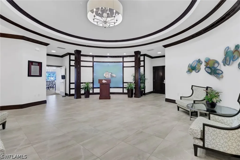 221 Fox Glen Drive Naples FL 34104