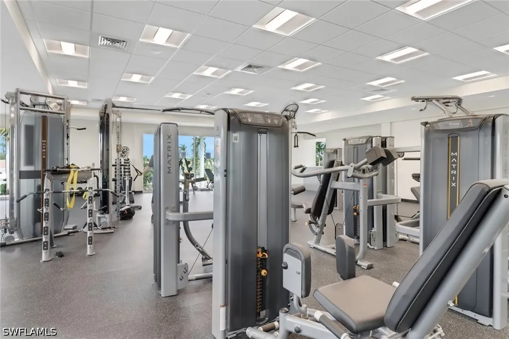 221 Fox Glen Drive Naples FL 34104