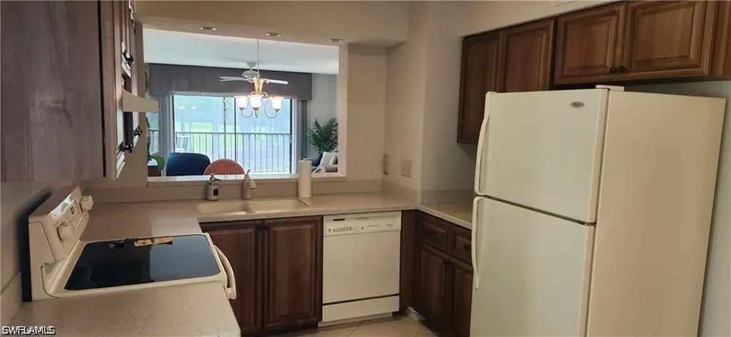 221 Fox Glen Drive Naples FL 34104