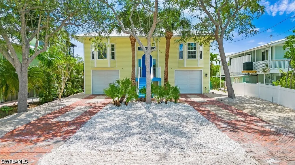 1296 Grand Canal Drive Naples FL 34110