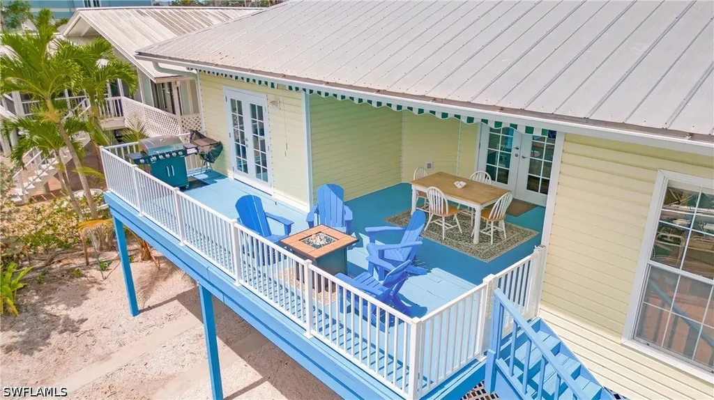 1296 Grand Canal Drive Naples FL 34110