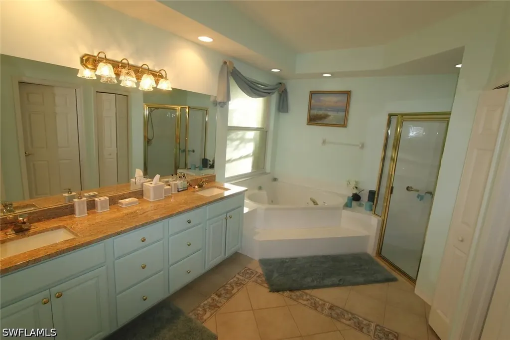8526 Pepper Tree Way Naples FL 34114