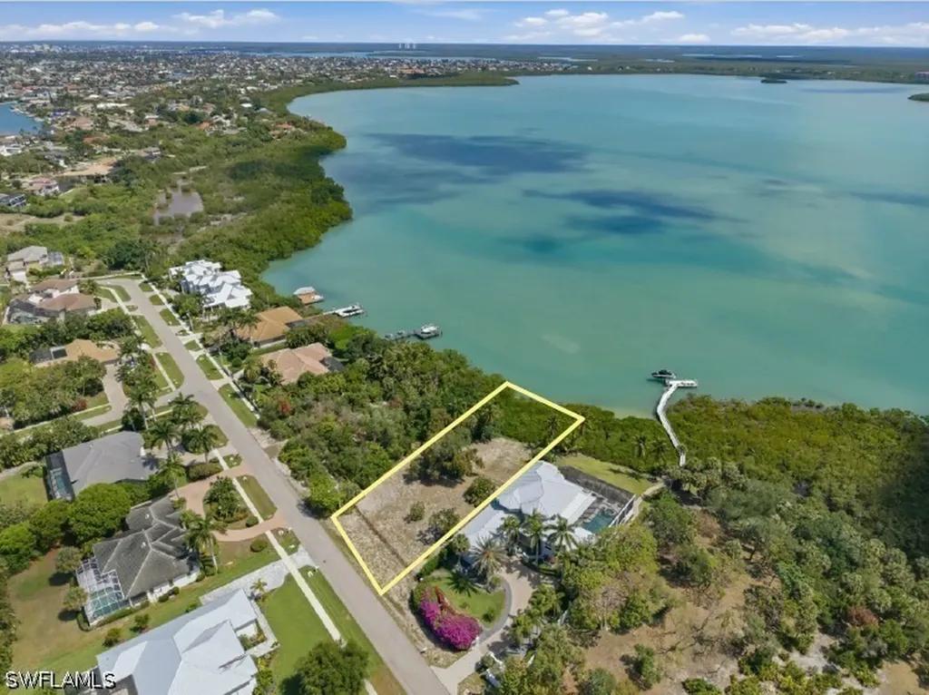 821 Caxambas Drive Marco Island FL 34145