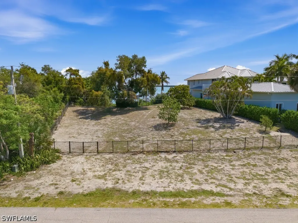 821 Caxambas Drive Marco Island FL 34145