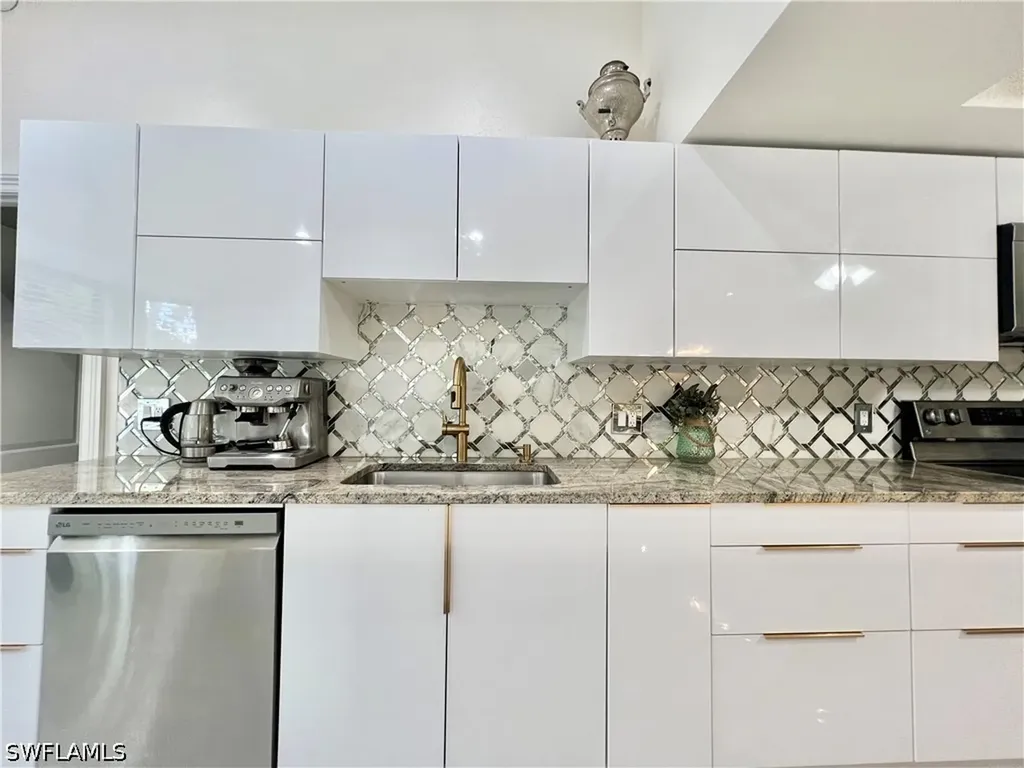 2499 River Reach Drive Naples FL 34104