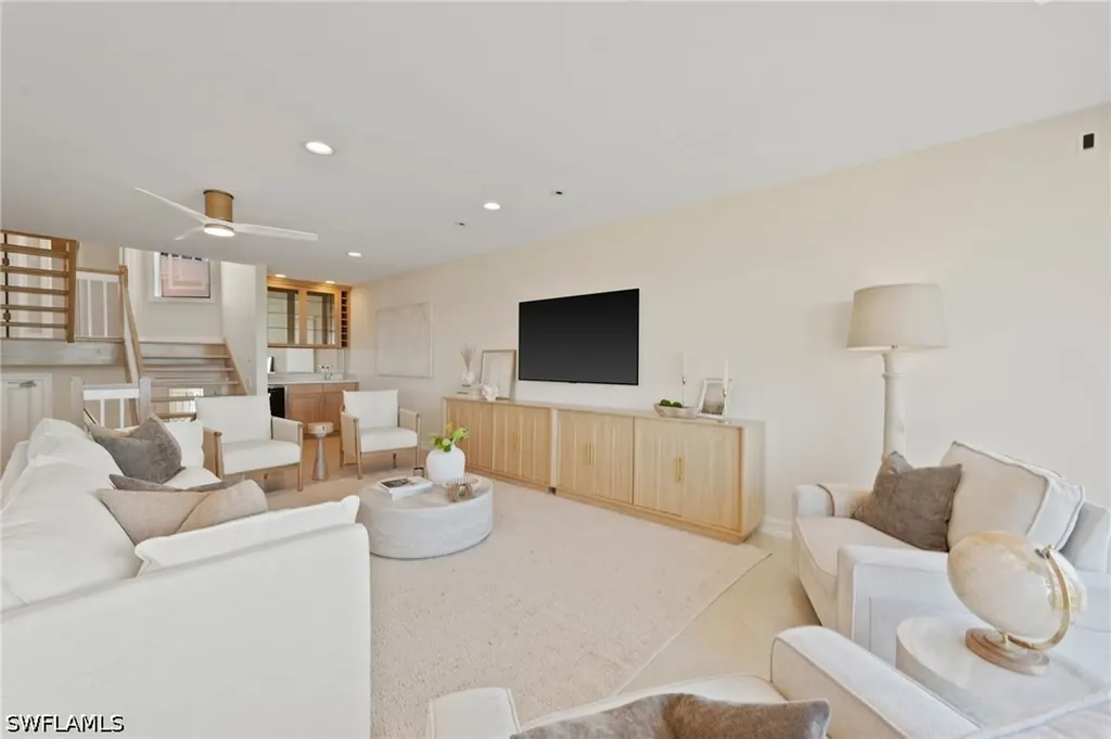 1301 Chesapeake Avenue Naples FL 34102