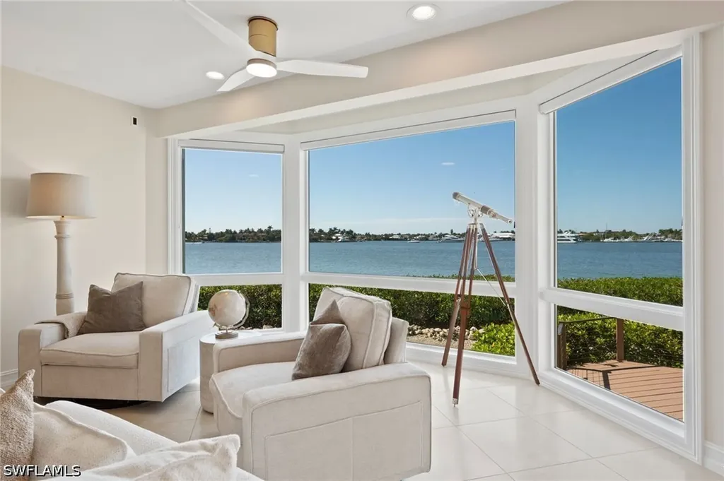 1301 Chesapeake Avenue Naples FL 34102