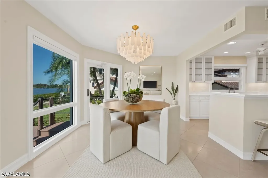 1301 Chesapeake Avenue Naples FL 34102