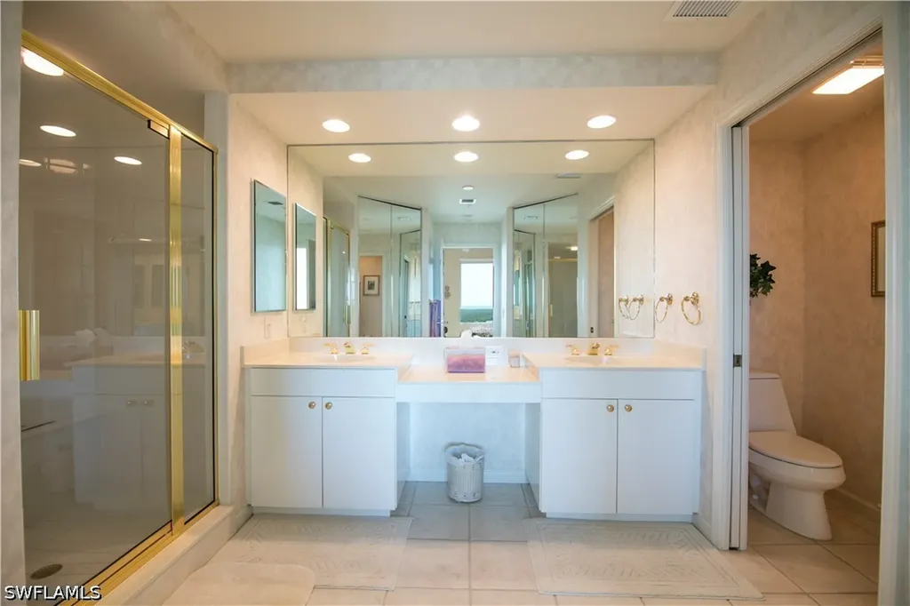 430 Cove Tower Drive Naples FL 34110