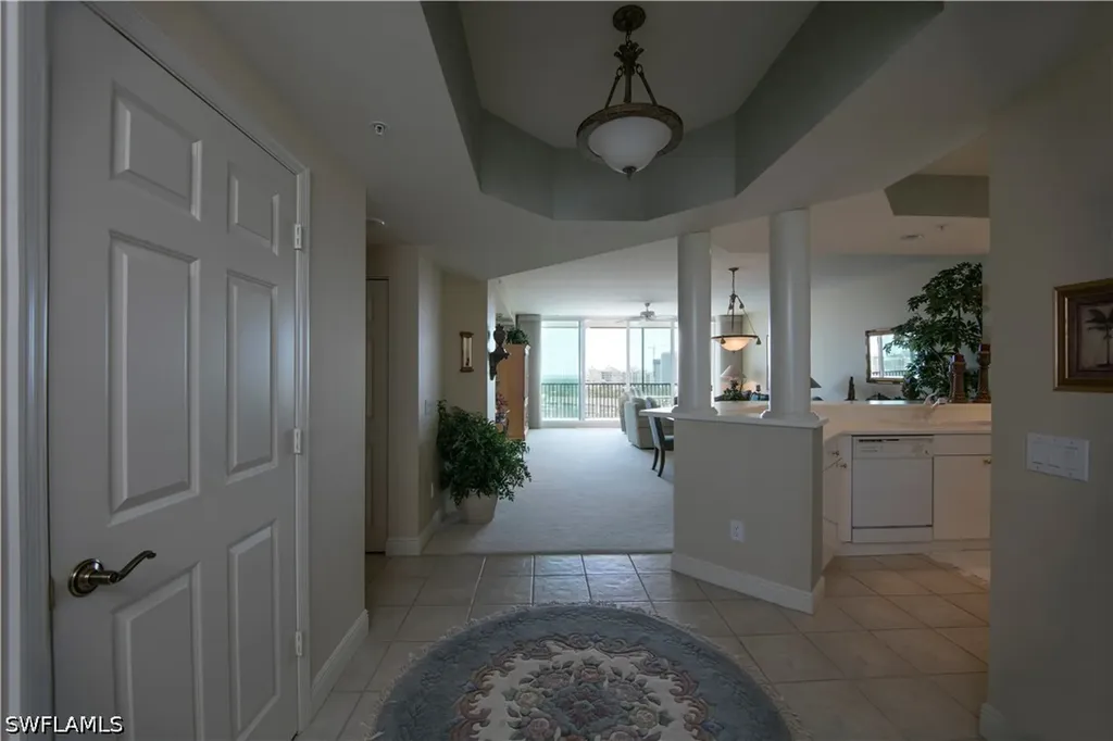 430 Cove Tower Drive Naples FL 34110