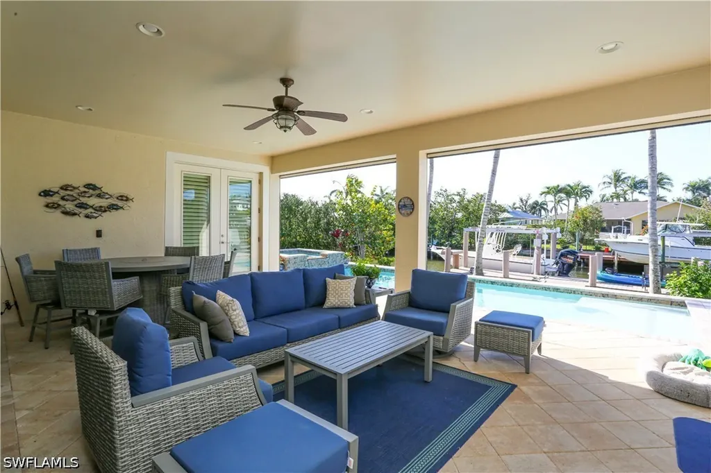 1480 Curlew Avenue Naples FL 34102