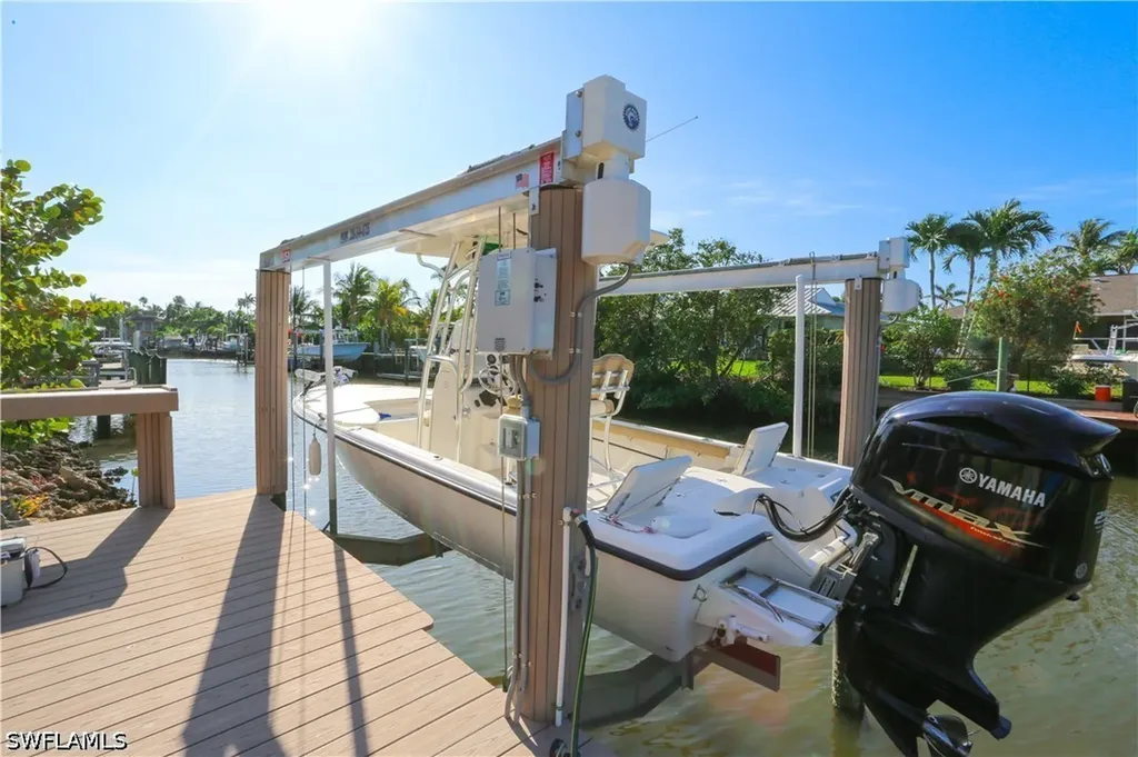 1480 Curlew Avenue Naples FL 34102
