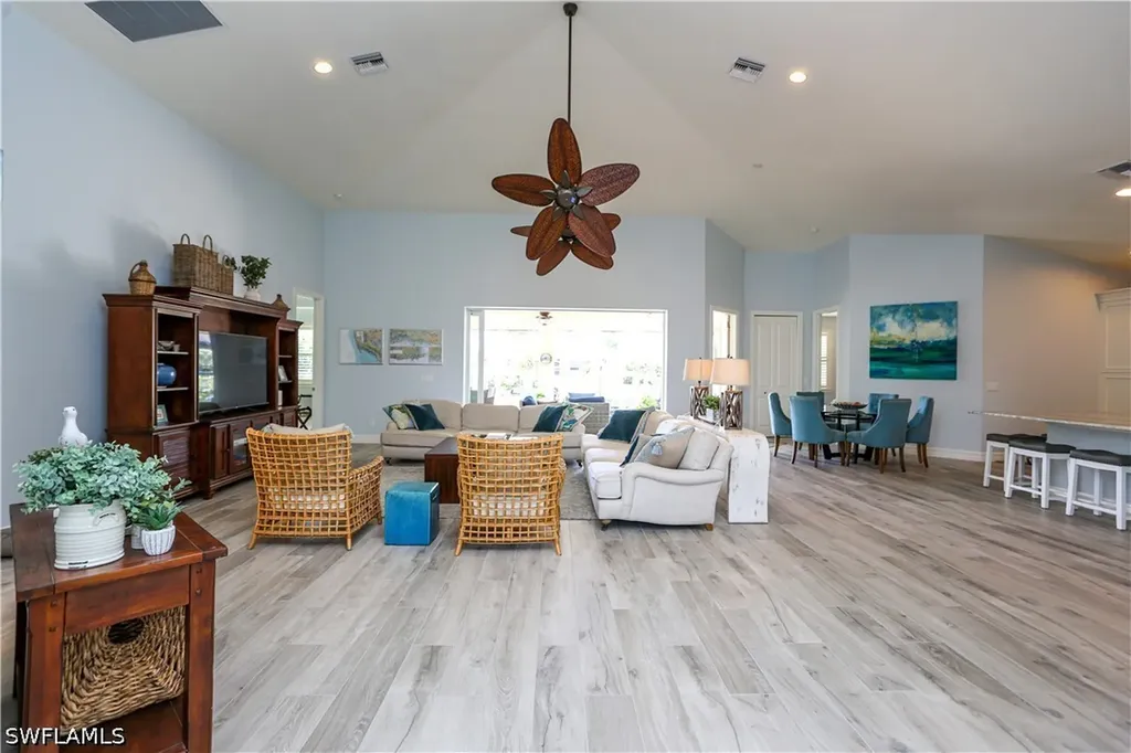 1480 Curlew Avenue Naples FL 34102